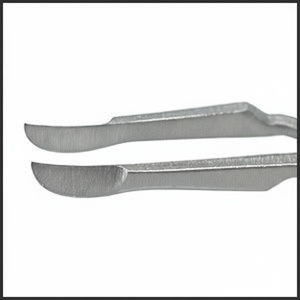 TMF945 Akahoshi Combo Prechopper Forceps Straight Stainless Steel tip | TITAN MEDICAL