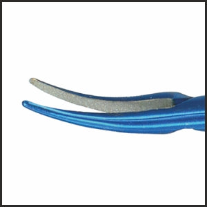 TMH111 Tennant Needle Holder, Curved 0.4mm Tip, 10.5mm Jaw, 135mm, Titanium tip | TITAN MEDICAL