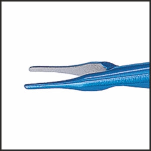 TMH104 Bechert-Sinskey Needle Holder, Straight 0.4mm Tip, 7.5mm Jaw, 100mm, Titanium tip | TITAN MEDICAL